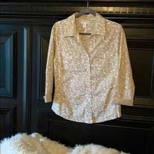 Croft and Barrow Button up shirt